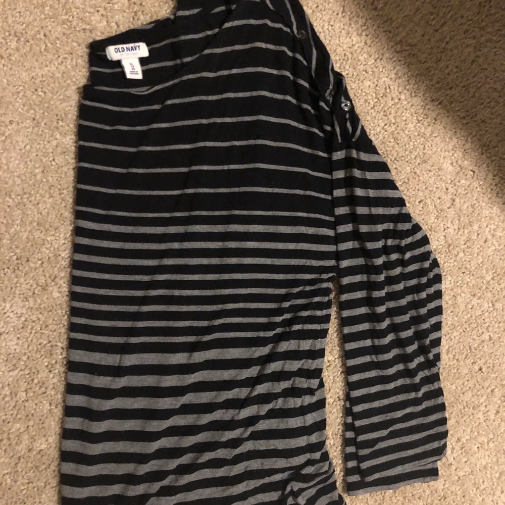 Old navy shirt